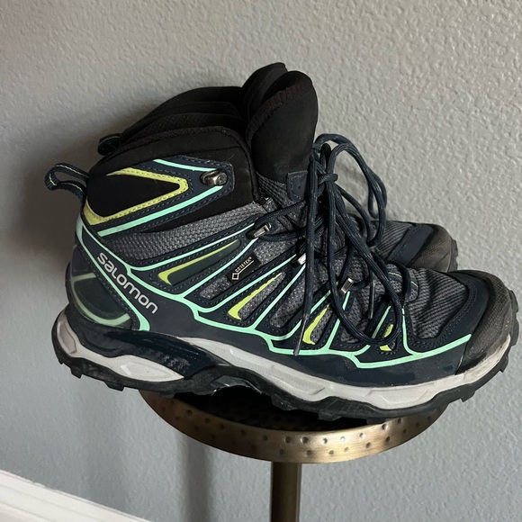 Solomon X-Ultra Goretex Mid 2 GTX Hiking Boots - Picture 2 of 11